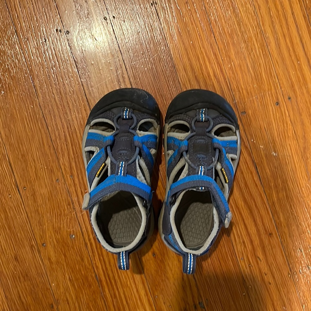 Keen little kid sandal